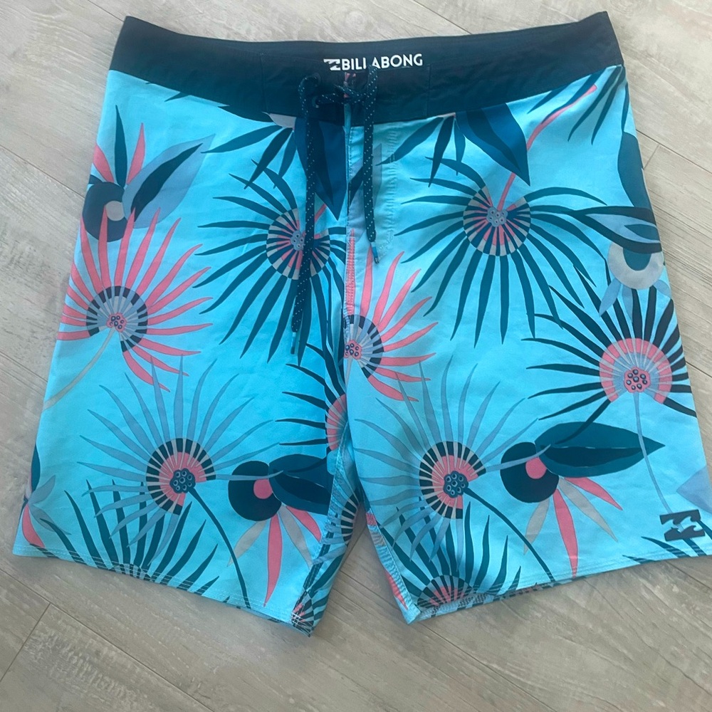 Billabong Sundays Airlite Boardshorts - Navy/Ceil Blue Size 33